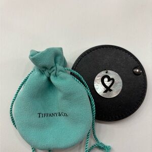 Tiffany & Co RARE Paloma Picasso Mother of Pearl Loving Heart Pendant